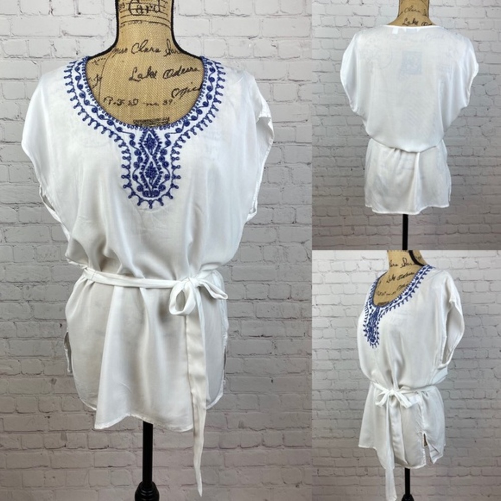 New York & Co White Boho Embroidered Tunic
